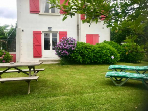 Appartement avec jardin, plage à pied et parking